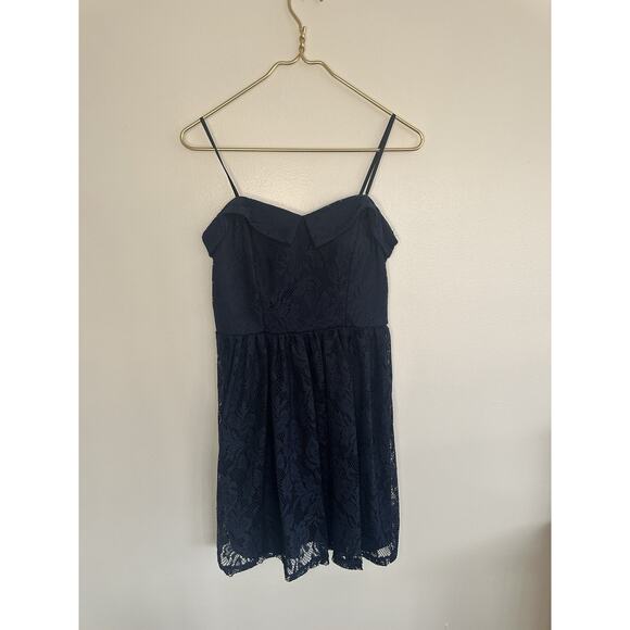 City Triangles Navy Mini Dress Size 11 W Belt & Spaghetti Strap Y2K 2000s Lace - Picture 4 of 7